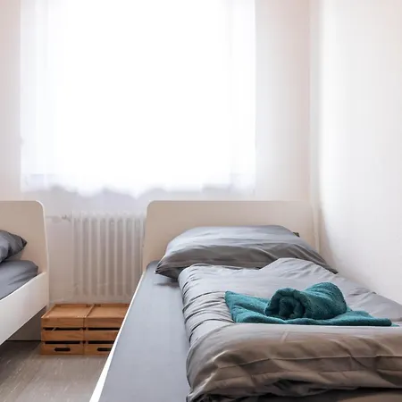 Monteuersapartment I 3 Schlafzimmer I 6 Betten I Kuche I Waschmaschine I Balkon I Garten Darmstadt