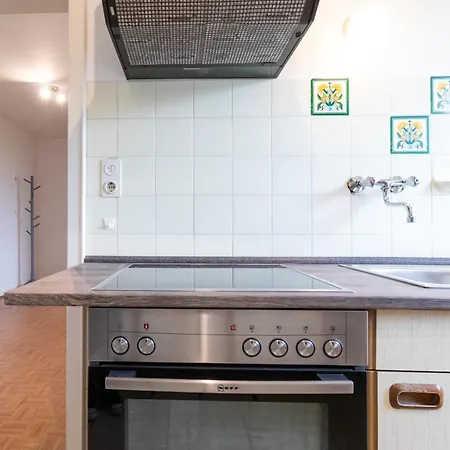 Monteuersapartment I 3 Schlafzimmer I 6 Betten I Kuche I Waschmaschine I Balkon I Garten Darmstadt
