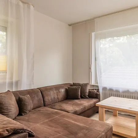 Monteuersapartment I 3 Schlafzimmer I 6 Betten I Kuche I Waschmaschine I Balkon I Garten