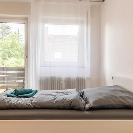 Appartamento Monteuersapartment I 3 Schlafzimmer I 6 Betten I Kuche I Waschmaschine I Balkon I Garten *