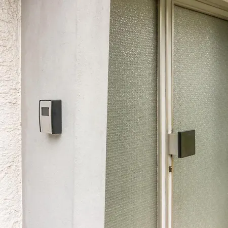 Appartamento Monteuersapartment I 3 Schlafzimmer I 6 Betten I Kuche I Waschmaschine I Balkon I Garten Darmstadt