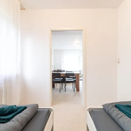Appartamento Monteuersapartment I 3 Schlafzimmer I 6 Betten I Kuche I Waschmaschine I Balkon I Garten